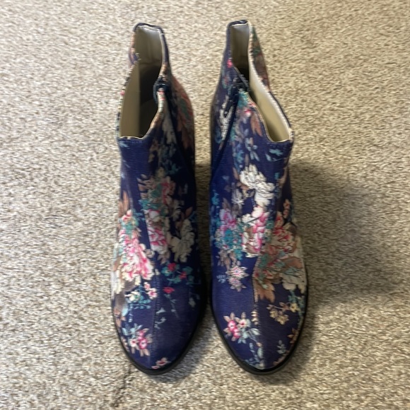 *Host Pick* Anthropologie Billy Ella Matralia Booties New without Box SZ 8 - Picture 7 of 9